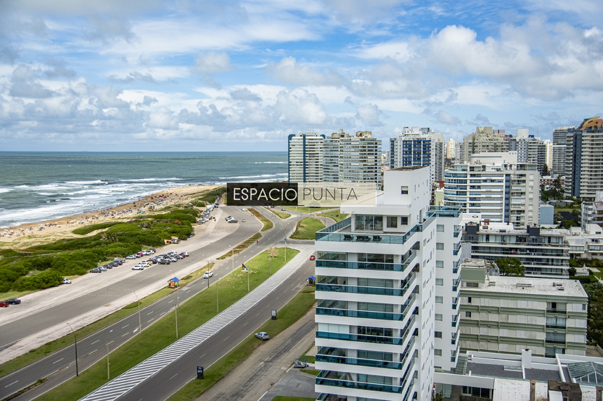 Apartamento ID.724 - Departamento con agradable vista en edificio Tiburón