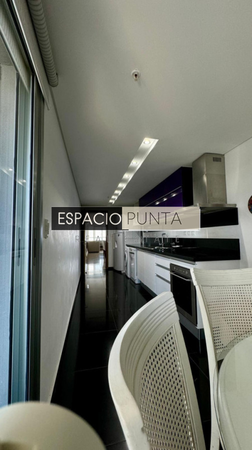 Apartamento ID.4111 - Vende hermoso depto de 2 dormitorios en Look Brava, Punta del Este