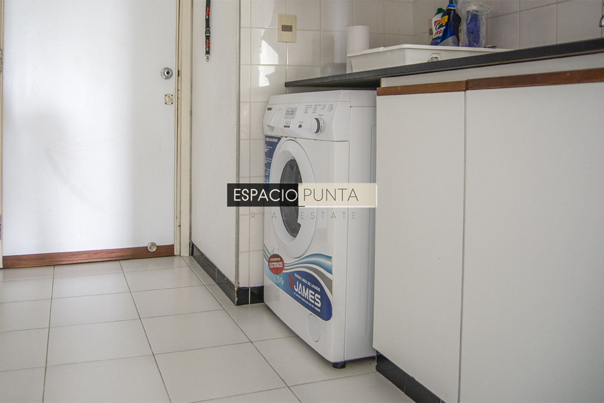 Apartamento ID.724 - Departamento con agradable vista en edificio Tiburón