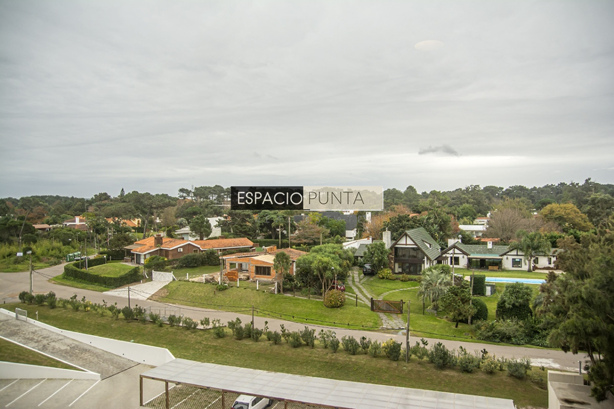 Apartamento ID.987 - Apartamento de 2 dormitorios en Playa Mansa , Punta del este 