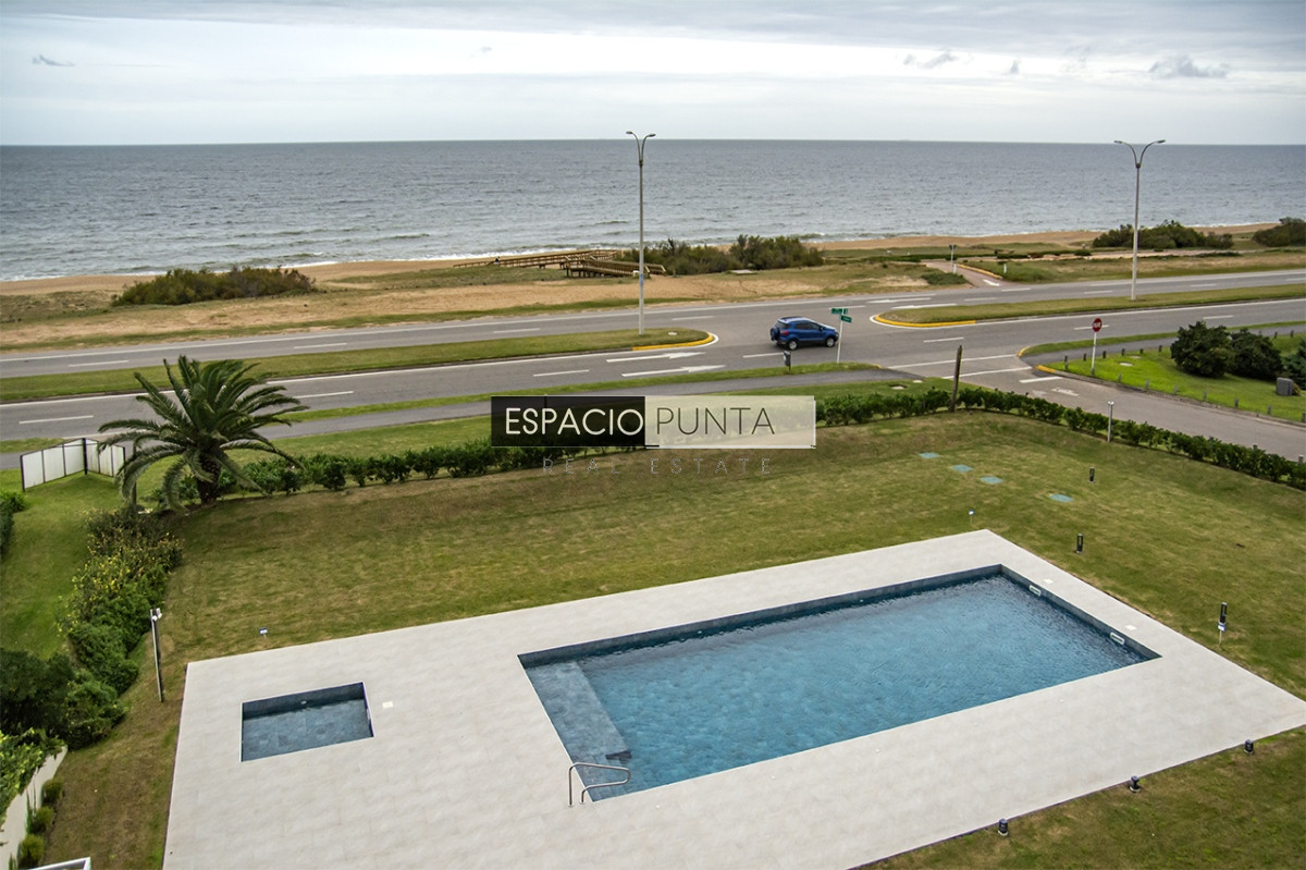 Apartamento ID.987 - Apartamento de 2 dormitorios en Playa Mansa , Punta del este 
