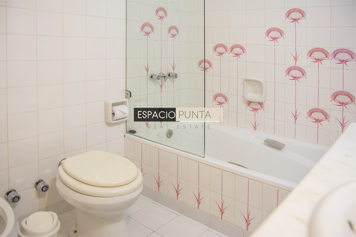 Apartamento ID.724 - Departamento con agradable vista en edificio Tiburón
