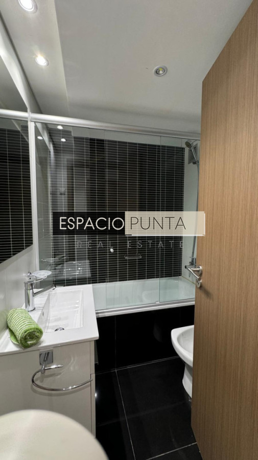 Apartamento ID.4111 - Vende hermoso depto de 2 dormitorios en Look Brava, Punta del Este
