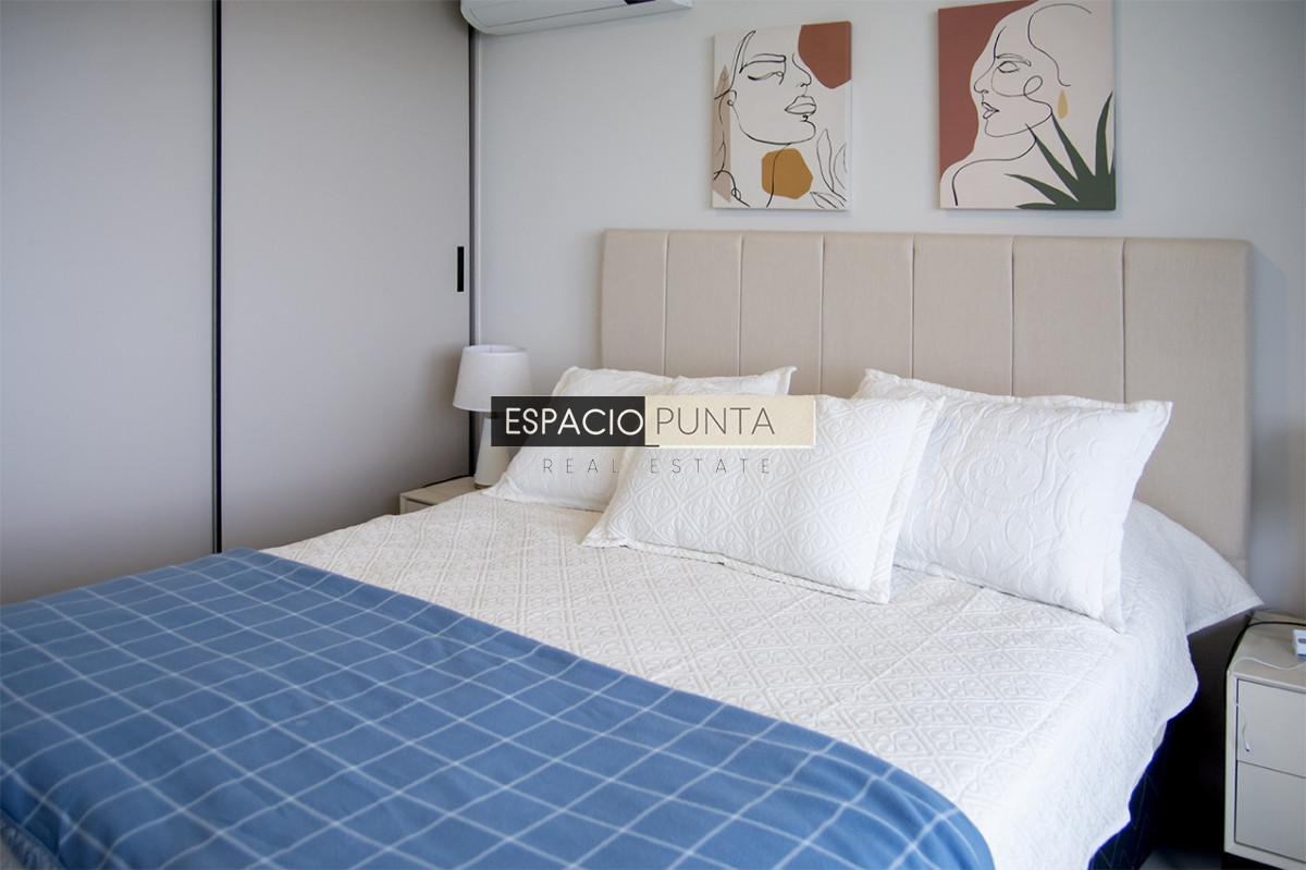 Apartamento ID.987 - Apartamento de 2 dormitorios en Playa Mansa , Punta del este 