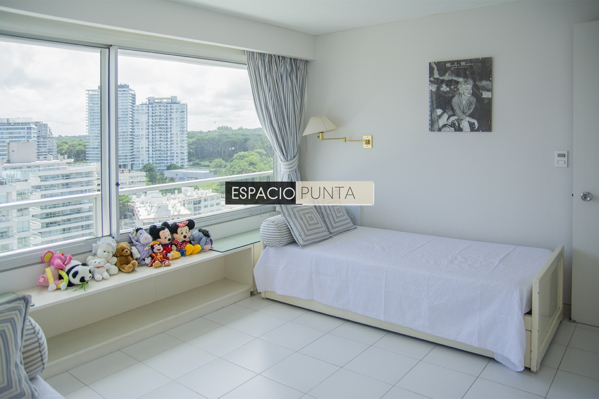 Apartamento ID.724 - Departamento con agradable vista en edificio Tiburón