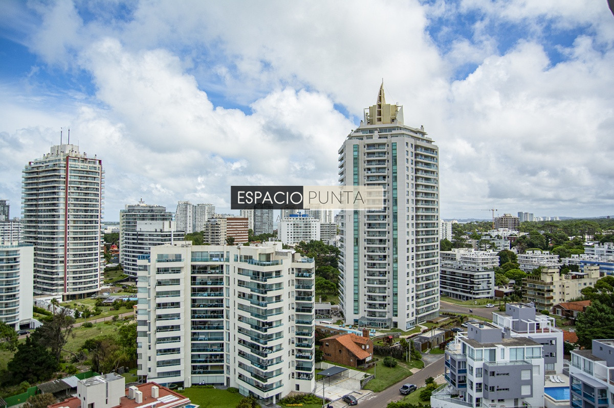 Apartamento ID.724 - Departamento con agradable vista en edificio Tiburón