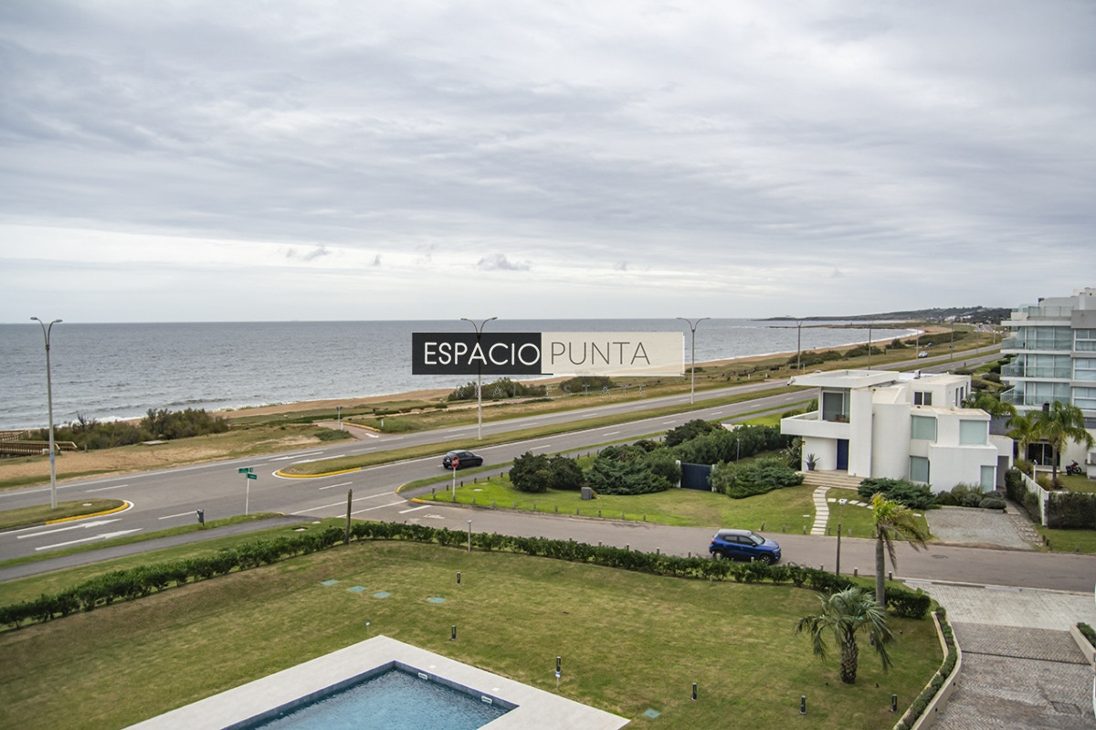 Apartamento ID.987 - Apartamento de 2 dormitorios en Playa Mansa , Punta del este 
