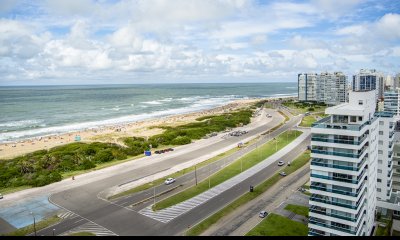 Departamento con agradable vista en edificio Tiburón