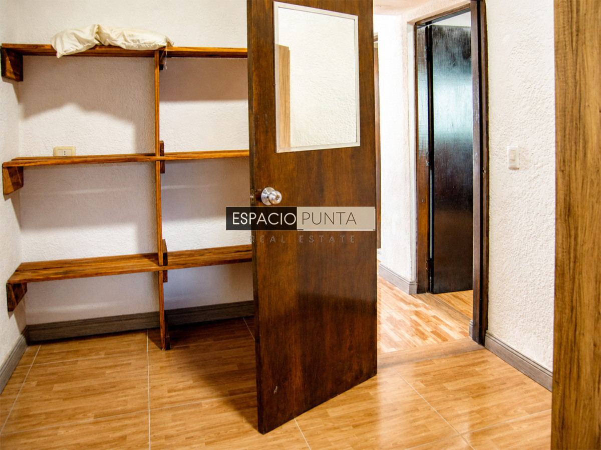 Casa ID.4751 - En venta casa de 4 dormitorios en Barrio 4 H en Maldonado, con barbacoa y piscina
