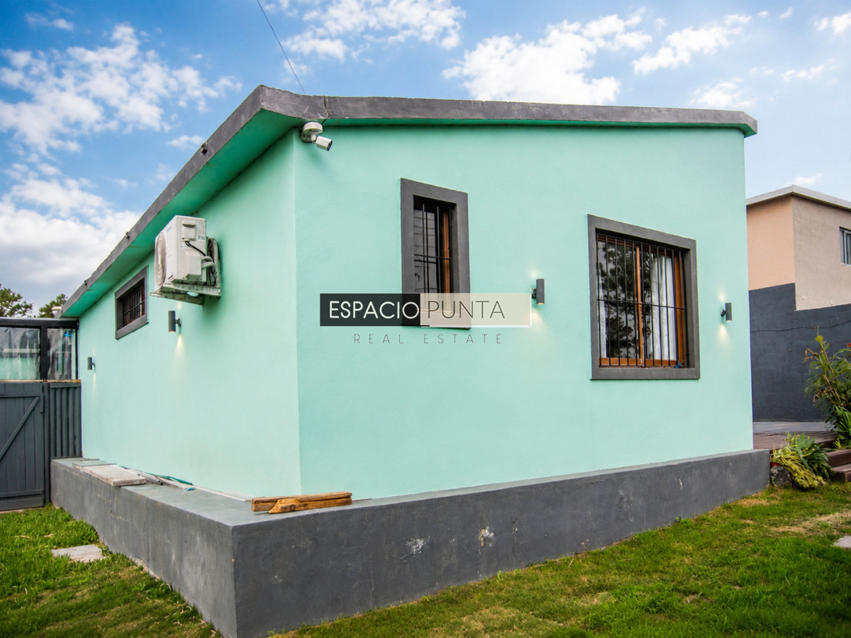 Casa ID.4751 - En venta casa de 4 dormitorios en Barrio 4 H en Maldonado, con barbacoa y piscina
