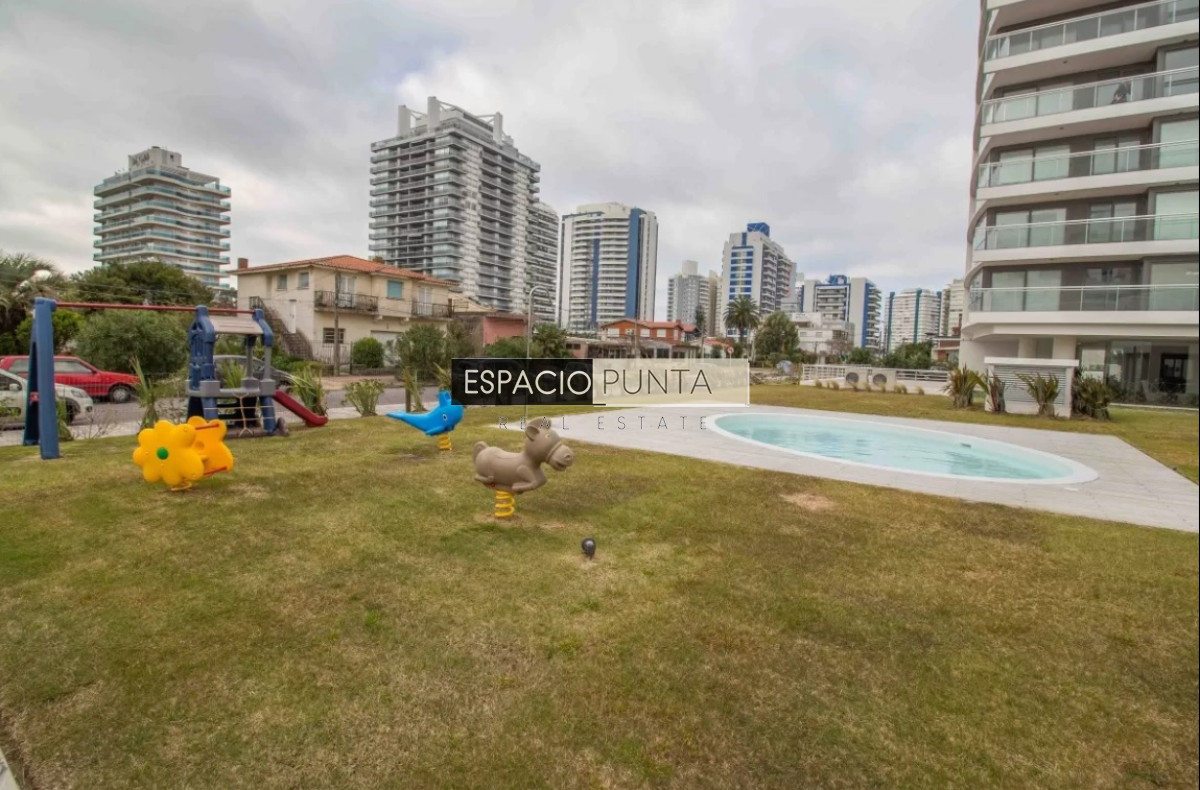 Apartamento ID.4128 - Elegancia y Comodidad a Pasos del Mar, departamento de 2 dormitorios en Torre Onix