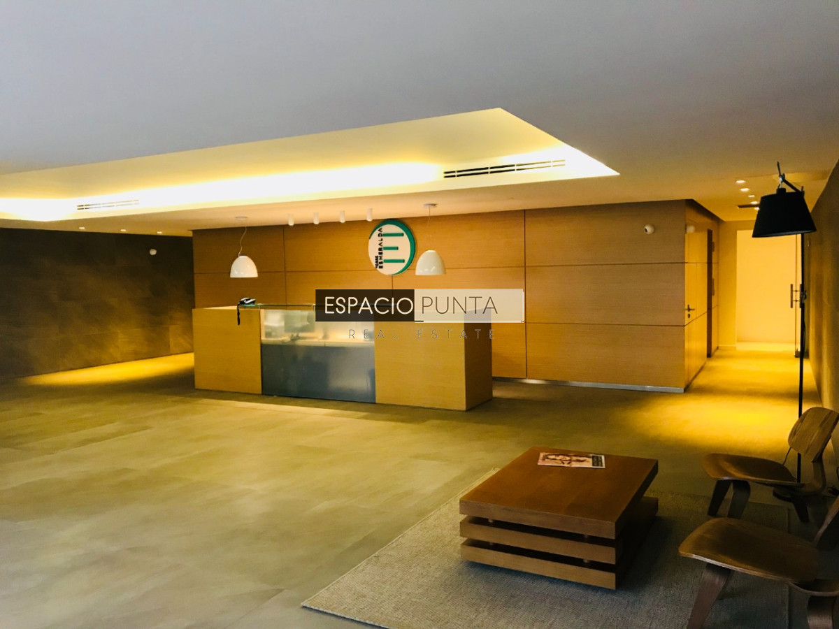 Apartamento ID.562 - Apartamento en venta en Torre esmeralda de 3 dormitorios , en Punta del Este