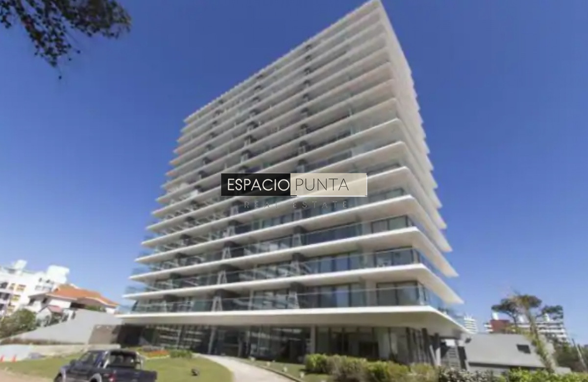 Apartamento ID.591 - Apartamento de 2 dormitorios en venta en Punta del Este, Edif. Chronos