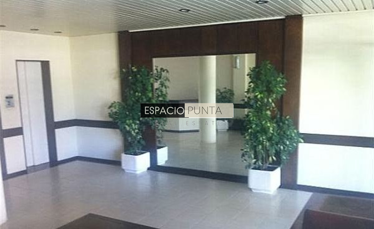 Apartamento ID.4345 - Apartamento en venta en Peninsula, Punta del Este de  2 dormitorios 