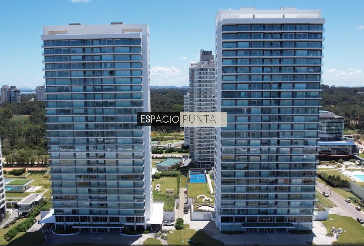 Apartamento ID.3729 - Vistas panoramicas de Playa Brava, Departamento de 3 dormitorios en venta. Torre Le Parc