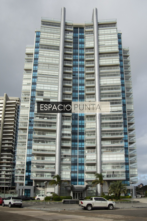 Apartamento ID.4113 -  Apartamento de 2 dormitorios en Miami Boulevard! Punta del Este