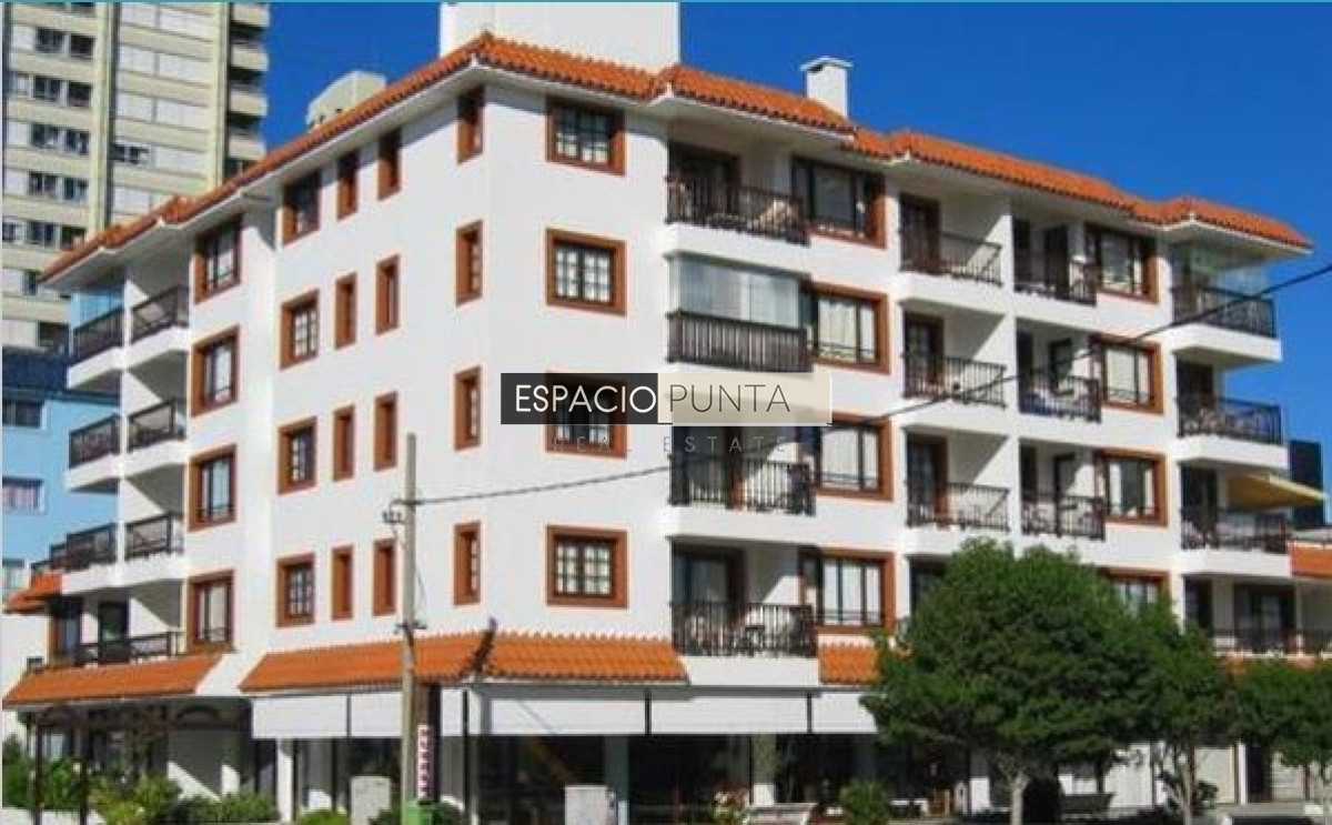 Apartamento ID.4345 - Apartamento en venta en Peninsula, Punta del Este de  2 dormitorios 