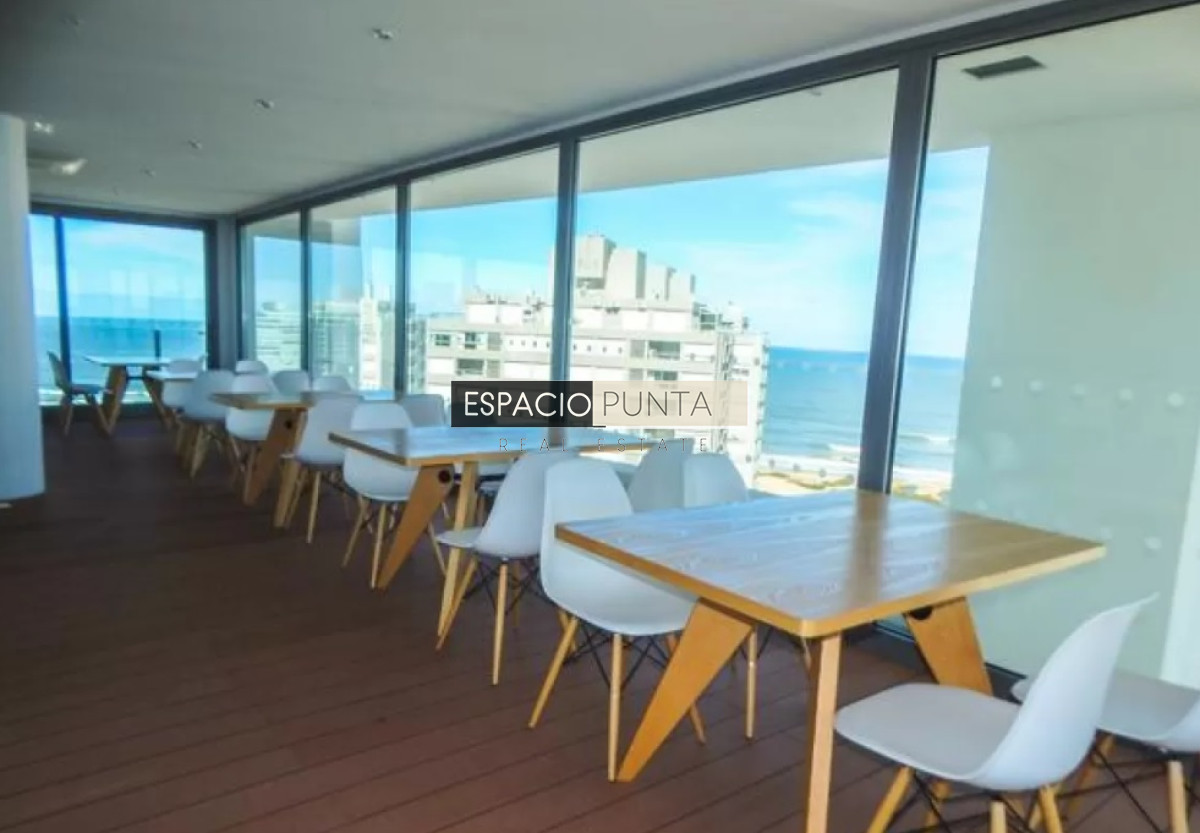 Apartamento ID.4128 - Elegancia y Comodidad a Pasos del Mar, departamento de 2 dormitorios en Torre Onix