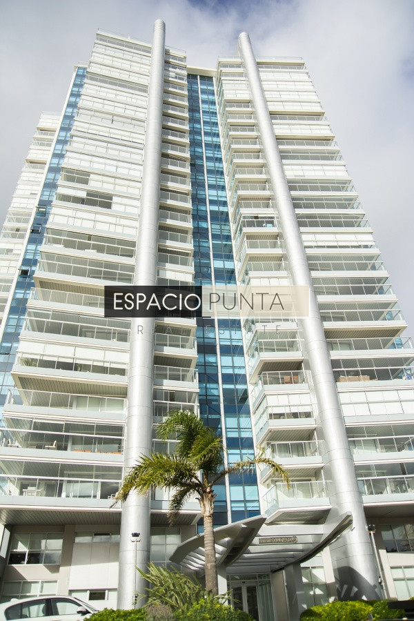 Apartamento ID.4113 -  Apartamento de 2 dormitorios en Miami Boulevard! Punta del Este