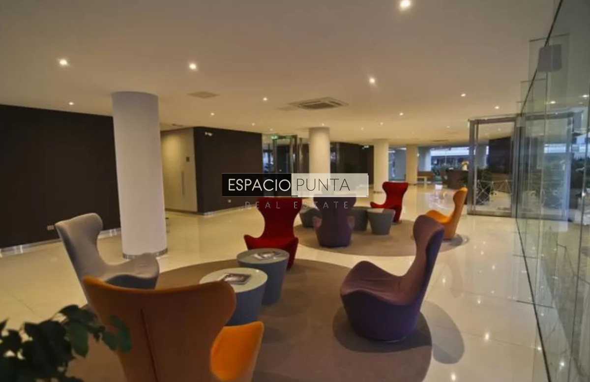 Apartamento ID.4128 - Elegancia y Comodidad a Pasos del Mar, departamento de 2 dormitorios en Torre Onix