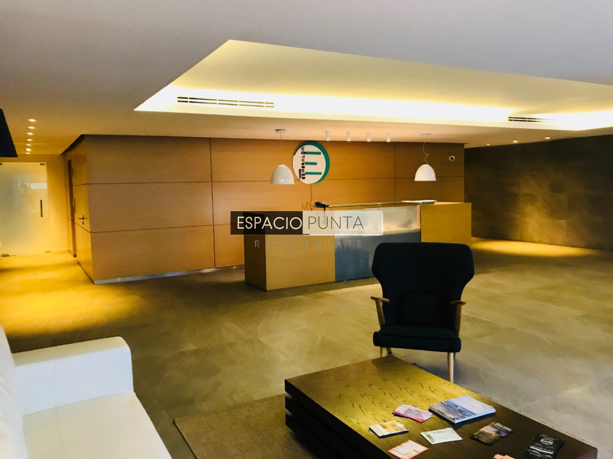 Apartamento ID.562 - Apartamento en venta en Torre esmeralda de 3 dormitorios , en Punta del Este