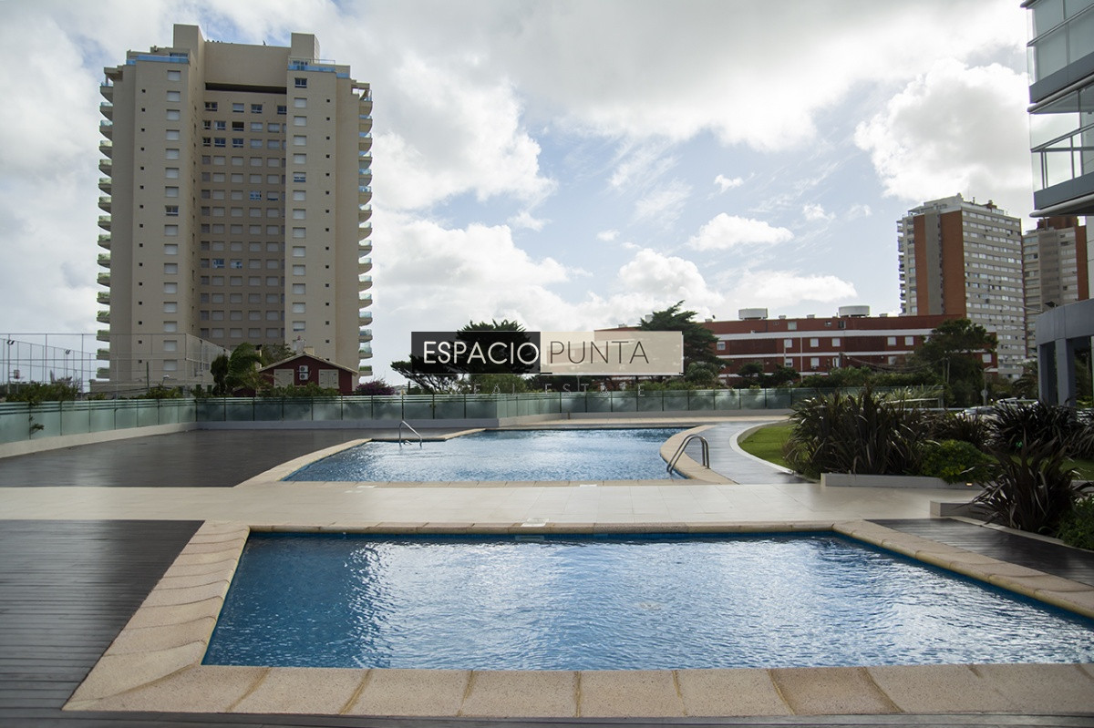 Apartamento ID.4113 -  Apartamento de 2 dormitorios en Miami Boulevard! Punta del Este