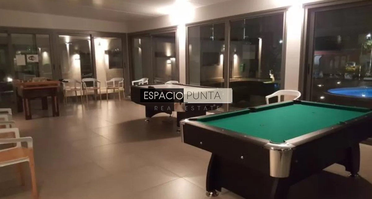 Apartamento ID.4128 - Elegancia y Comodidad a Pasos del Mar, departamento de 2 dormitorios en Torre Onix
