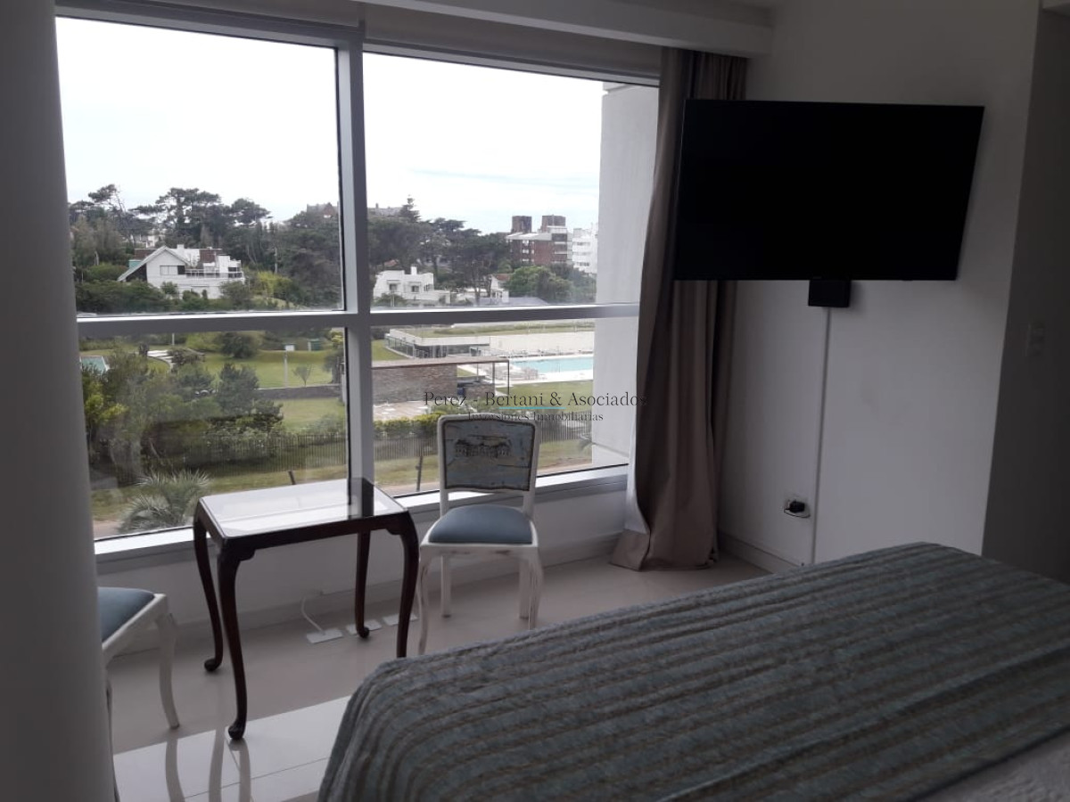 Apartamento ID.835 - Exclusivo departamento de 2 dormitorios con excelente vista.