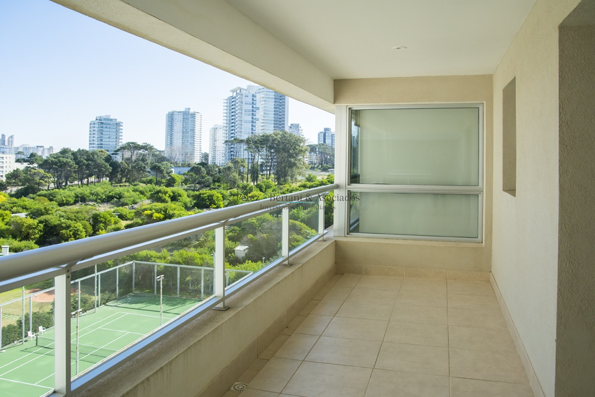 Apartamento ID.1177 - Departamento en Torre Lobos en venta, unidad de 3 dormitorios con vista al mar, Punta del Este 