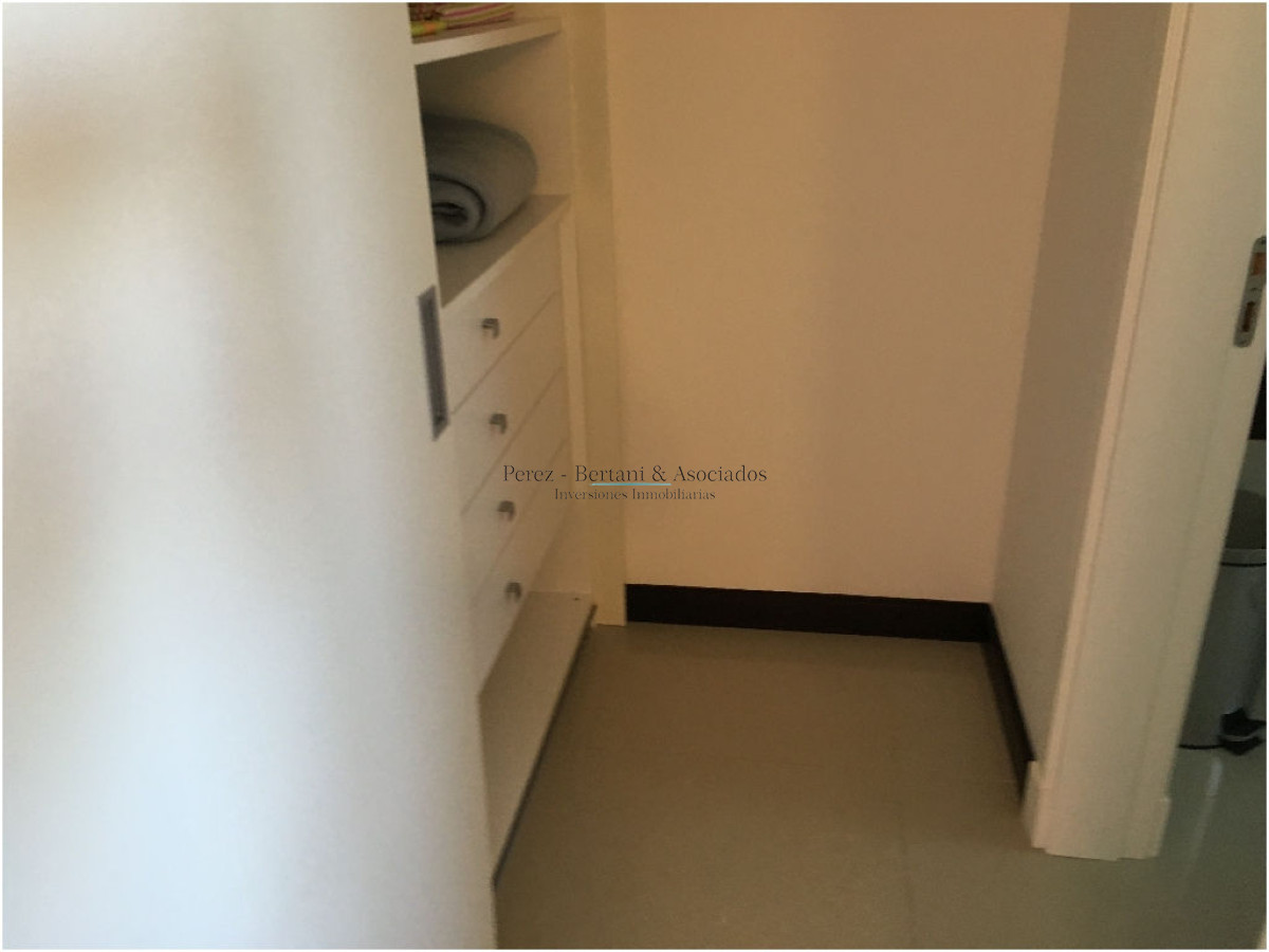 Apartamento ID.1174 - Espectacular Departamento en venta frente a Playa Brava, Torre Lobos