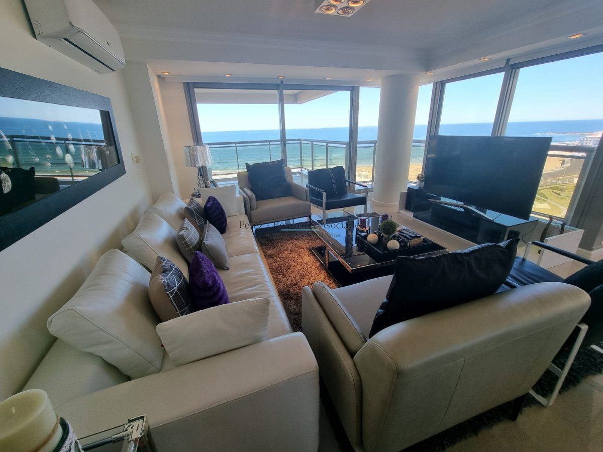 Apartamento ID.1119 - Espectacular departamento frente al mar, en Torre Imperiale.