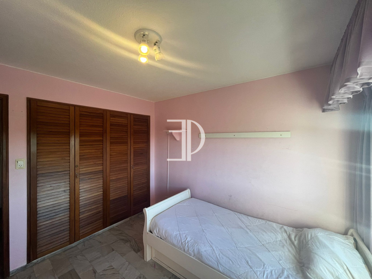 Apartamento ID.667 - Apartamento en Venta de 3 dormitorios en Av. Roosevelt , Punta del este 