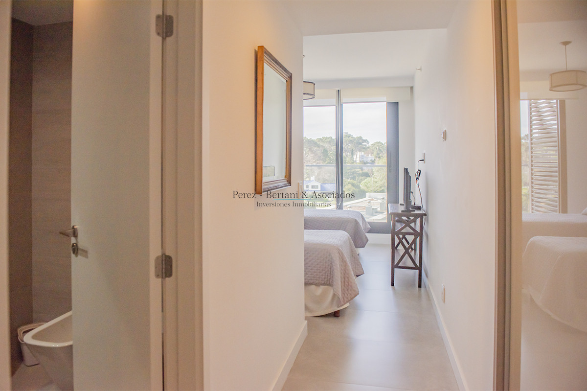 Apartamento ID.990 - Gran oportunidad, departamento frente al mar con vista a la bahia en venta. Torre Venetian.