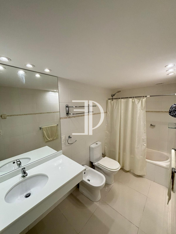 Apartamento ID.644 - Apartamento de 2 dormitorios en Av. Roosevelt, Punta del este , Maldonado 