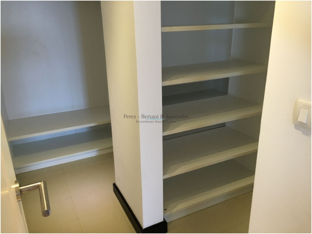 Apartamento ID.1174 - Espectacular Departamento en venta frente a Playa Brava, Torre Lobos