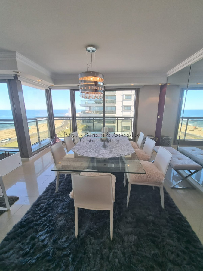 Apartamento ID.1119 - Espectacular departamento frente al mar, en Torre Imperiale.