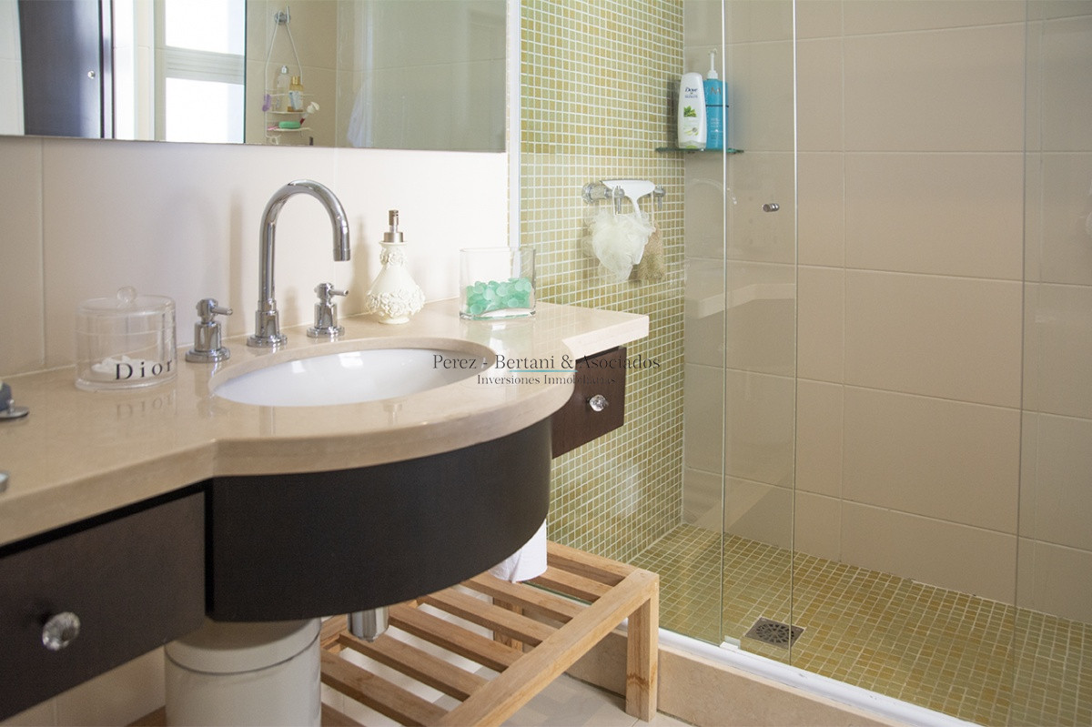 Apartamento ID.1176 - Apartamento de 3 dormitorios en Torre Lobos frente al Mar, Playa Brava