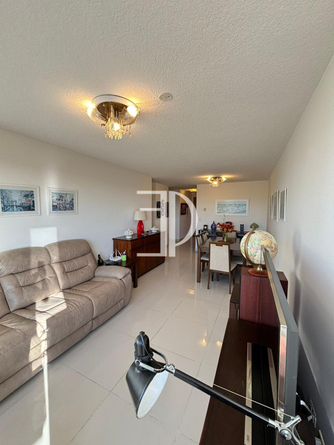 Apartamento ID.644 - Apartamento de 2 dormitorios en Av. Roosevelt, Punta del este , Maldonado 