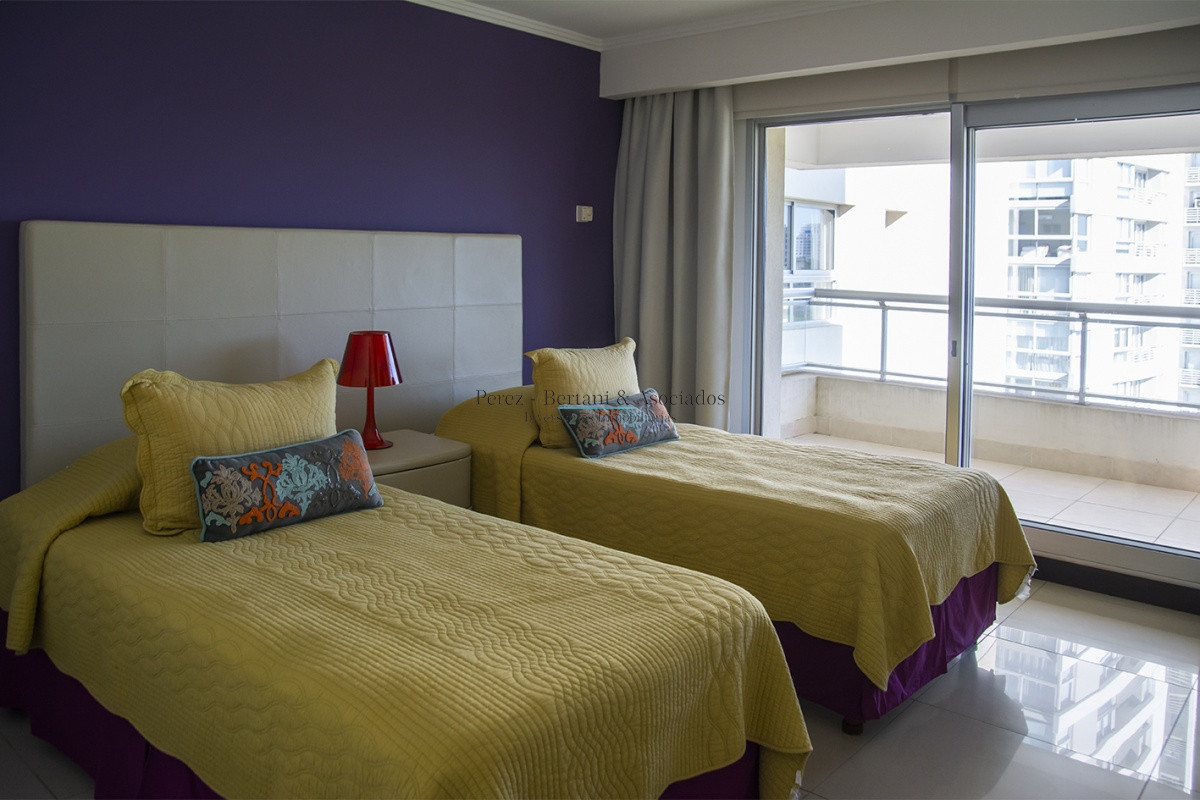 Apartamento ID.1177 - Departamento en Torre Lobos en venta, unidad de 3 dormitorios con vista al mar, Punta del Este 