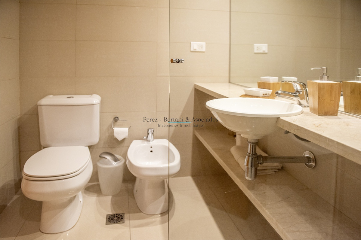 Apartamento ID.944 - Hermoso Departamento en venta frente a Playa Brava, 3 dorm + dep. Marigot Brava