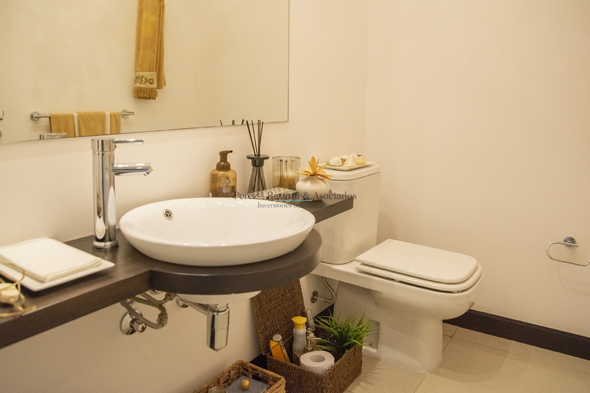 Apartamento ID.1176 - Apartamento de 3 dormitorios en Torre Lobos frente al Mar, Playa Brava