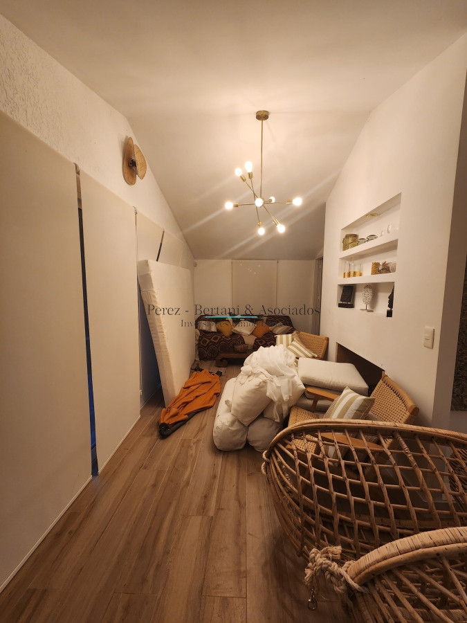 Casa ID.880 - Casa en Alquiler de 4 dormitorios en Playa Mansa , Punta del este , Maldonado 