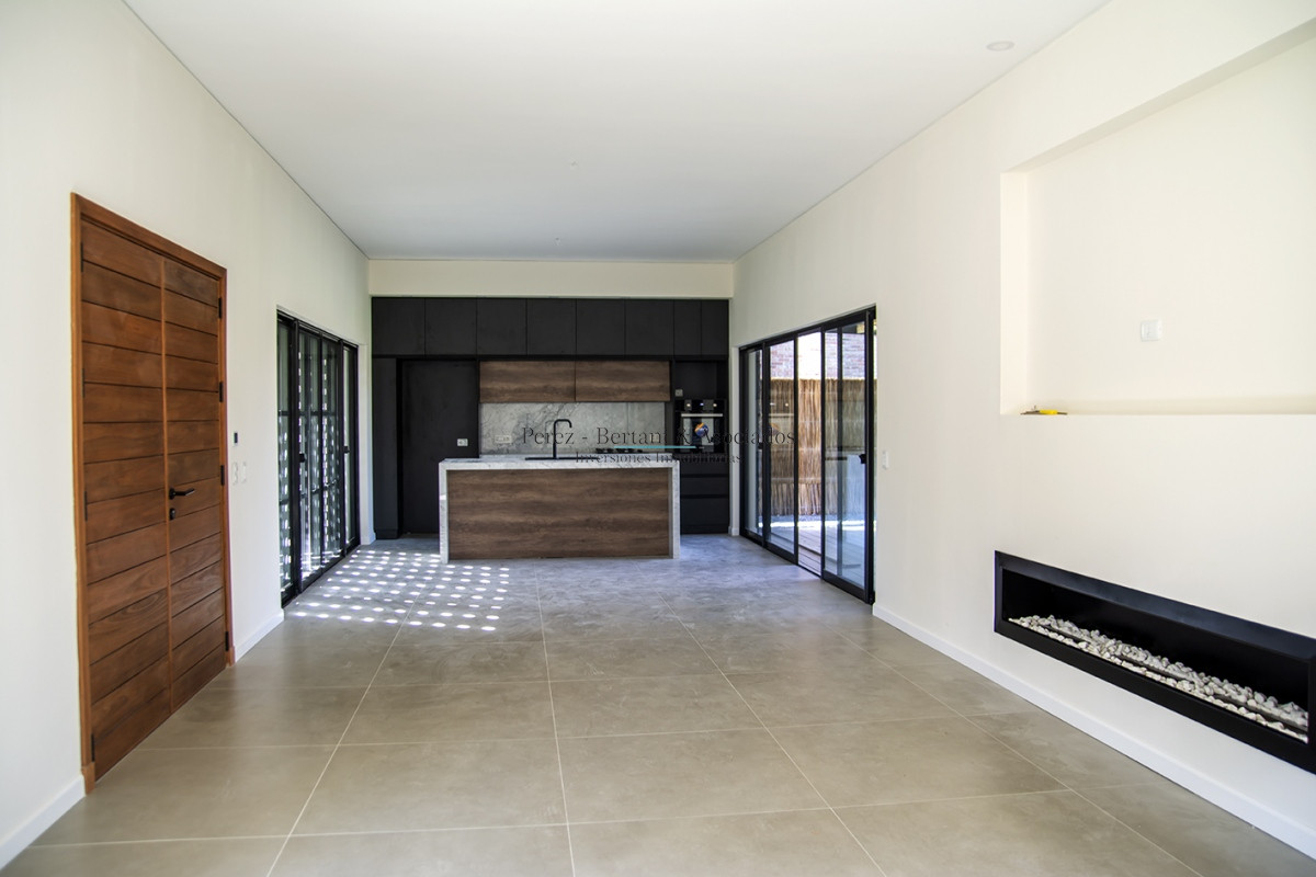 Casa ID.1279 - Chalet en el Golf de 4 dormitorios en venta a estrenar 