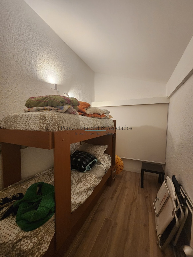 Casa ID.880 - Casa en Alquiler de 4 dormitorios en Playa Mansa , Punta del este , Maldonado 