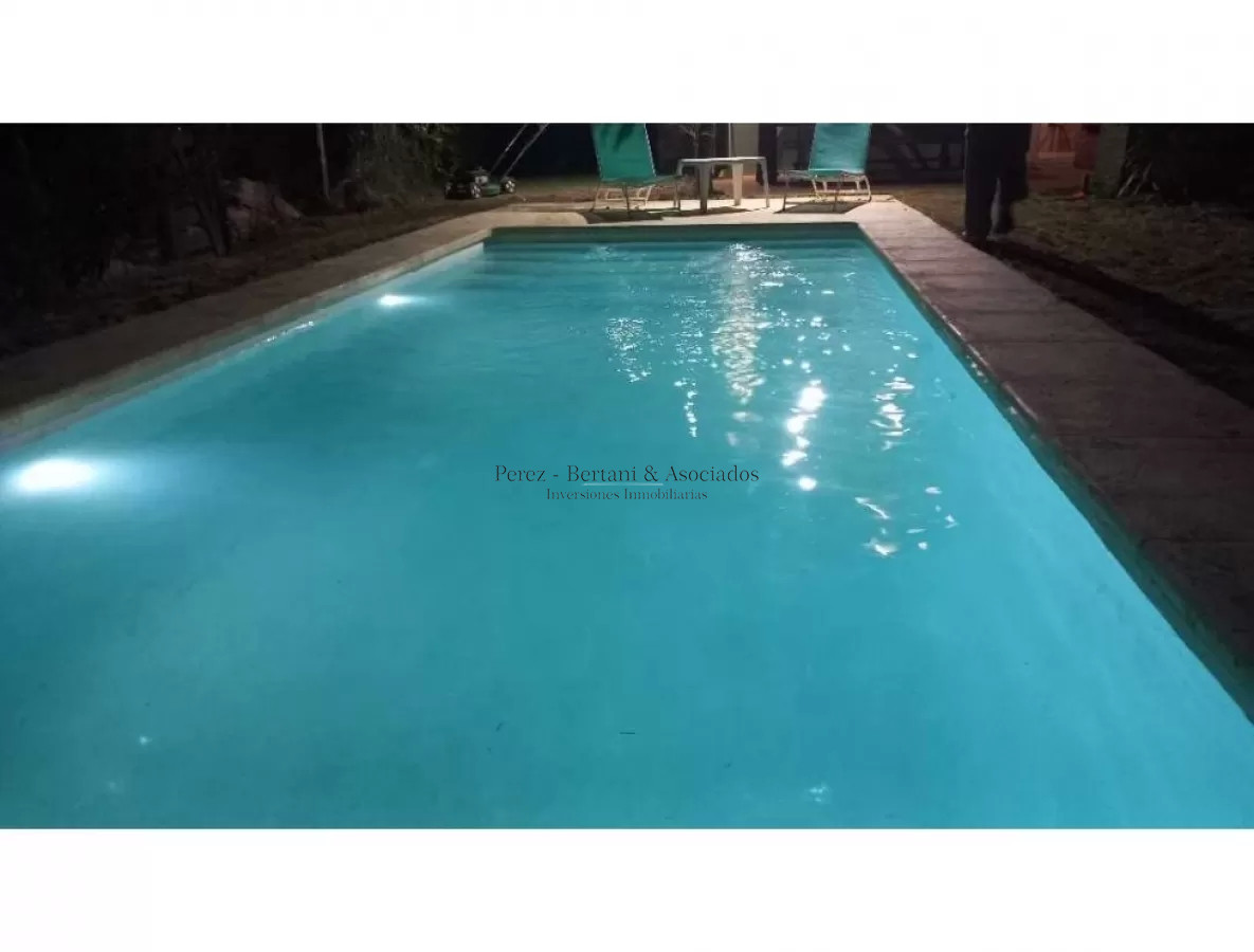 Casa ID.1195 - Venta Casa 3 dormitorios y piscina en a 100 mts de la playa en Balneario Buenos Aires