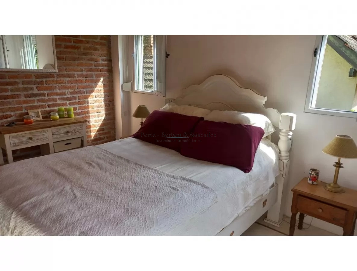 Casa ID.1195 - Venta Casa 3 dormitorios y piscina en a 100 mts de la playa en Balneario Buenos Aires