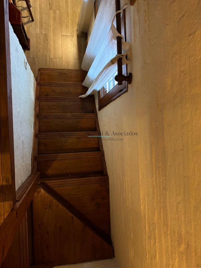 Casa ID.713 - Vende casa de 3 dormitorios en Pinares, Punta del Este 