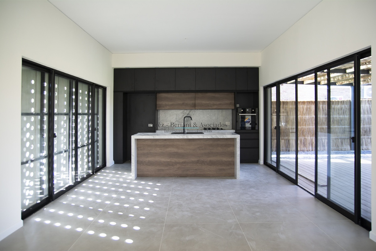 Casa ID.1279 - Chalet en el Golf de 4 dormitorios en venta a estrenar 