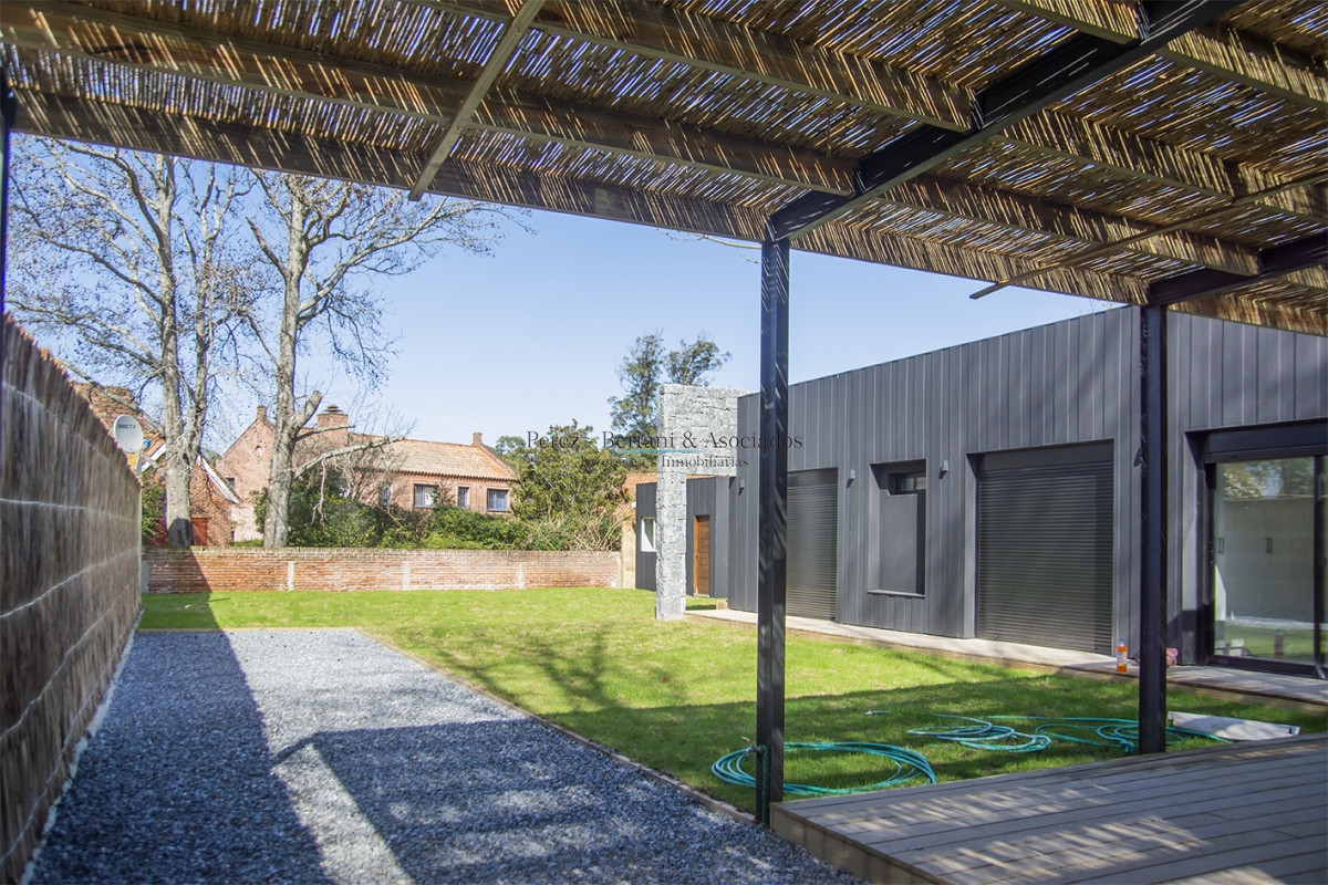 Casa ID.1279 - Chalet en el Golf de 4 dormitorios en venta a estrenar 