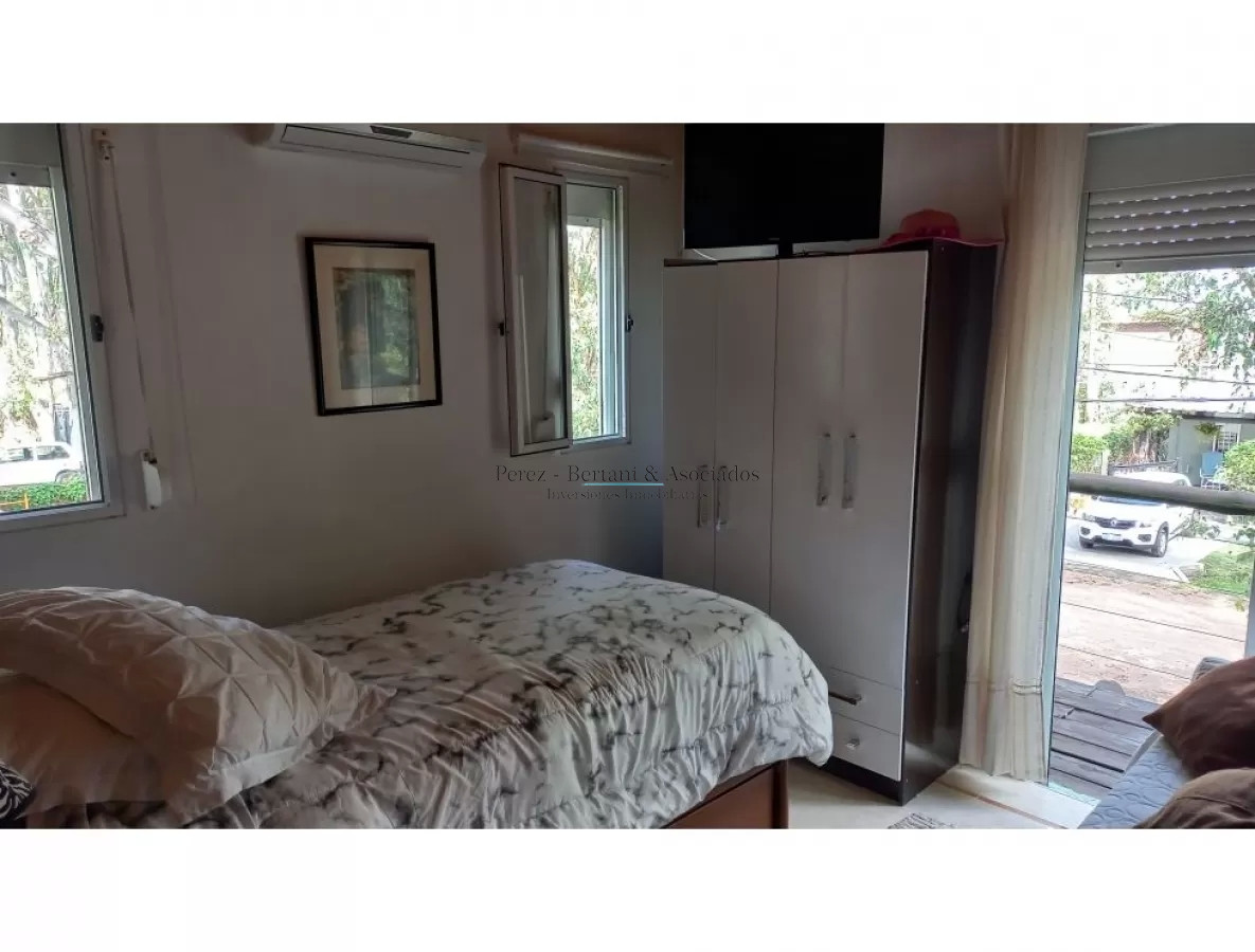 Casa ID.1195 - Venta Casa 3 dormitorios y piscina en a 100 mts de la playa en Balneario Buenos Aires